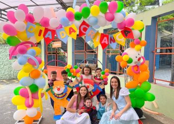 Dia das Crianças Pequenas e Grandes