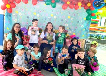 SETEMBRO COM MAIS CORES, FLORES E ALEGRIA