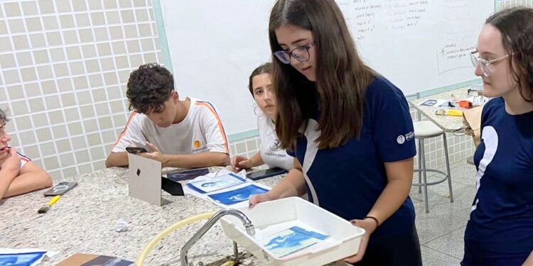 As “fotos azuis”: união de Ciências e Arte