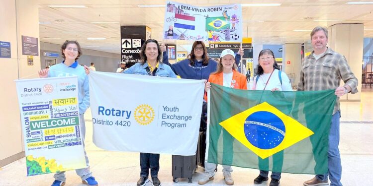 Alunos do Piaget fazem Intercâmbio Cultural
