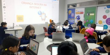 Criança segura na Internet