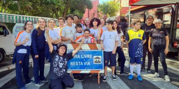 Bilingual visit to the street market